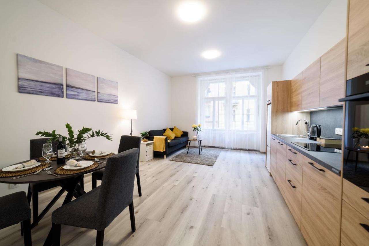 Apartament New Near Dancing House